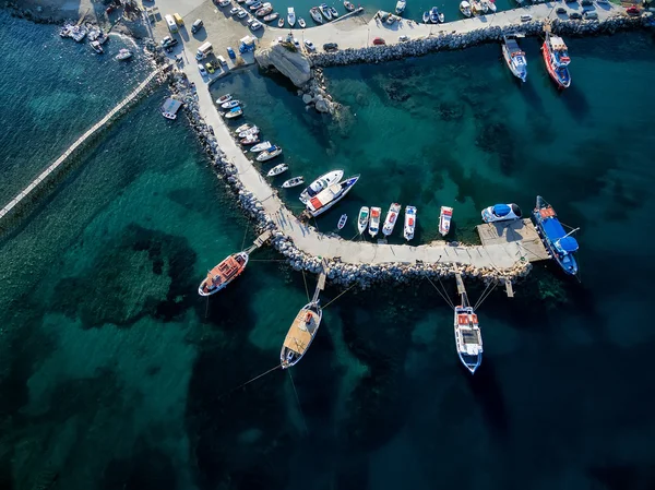Arial Marina Manzaralı tekne Bay Zakynthos, Yunanistan — Stok fotoğraf