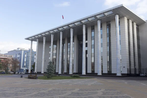 Blick auf die Stadt Krasnodar. Gebäude und Architektur im Detail — Stockfoto