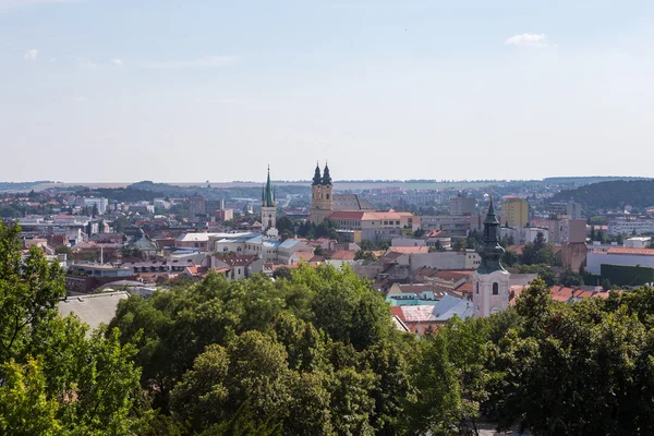 Vista della città di Nitra in Slovacchia. Nitra ha una popolazione di abou — Foto Stock