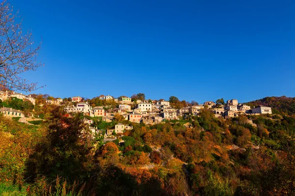 El pintoresco pueblo de Vitsa en la zona de Zagori, al norte de Grecia —  Fotos de Stock