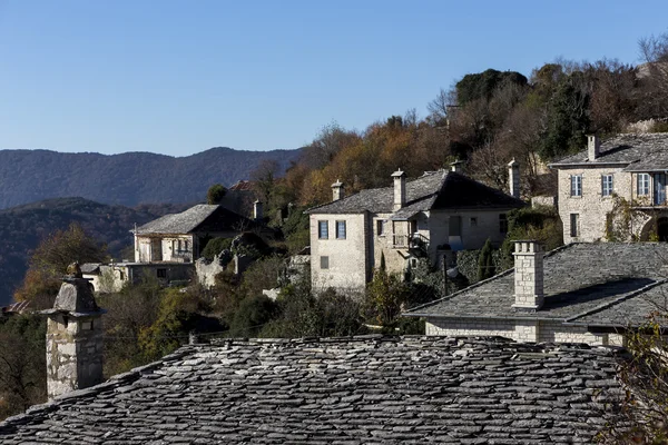 Malebné vesnici vitsa zagori oblasti, severním Řecku — Stock fotografie