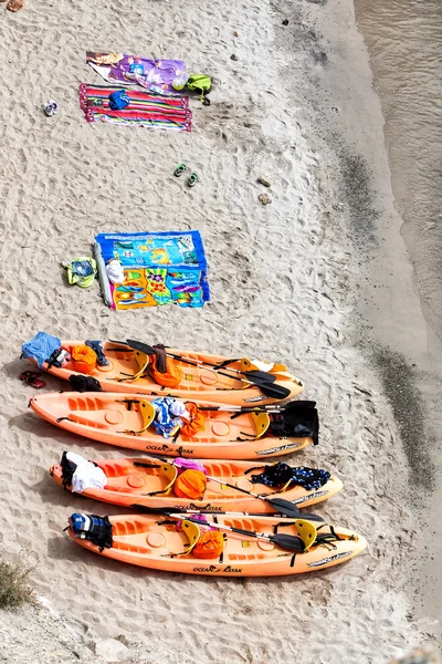 Top view of canoes at Tsigrado Beach in Milos island, Cyclades, — Stock Photo, Image