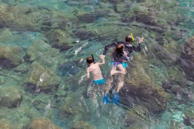 Milos, Yunanistan yüzme insan üstten görünüm
