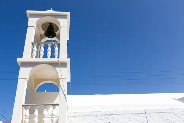 Blue White chiesa ortodossa a Firopotamos, isola di Milos, Cicladi — Foto Stock