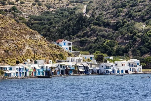 Bunte Häuser im Dorf Klima. milos island, griechenland. — Stockfoto