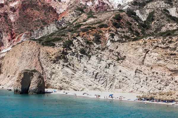Gyönyörű természetes színek, a Firiplaka beach, Milos, Görögország — Stock Fotó