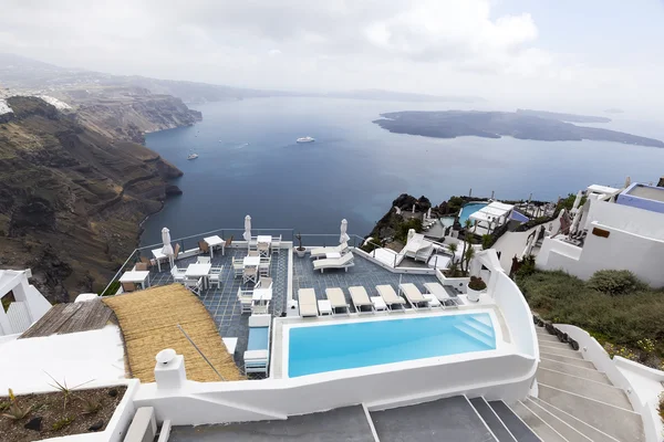 Zobacz domy i malowniczej wyspie Santorini, Morze Egejskie — Zdjęcie stockowe
