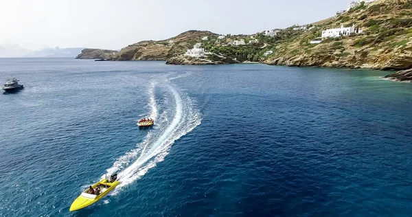 Tourists having fun on inflatable watercraft boat at the beautif — Stock Photo, Image