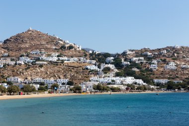 Ios Island, Cyclades beyaz evler ile klasik Köyü