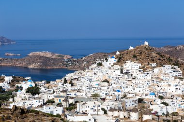 Chora şehrin havadan görünümü Ios Island, Cyclades, Ege, Yunanistan