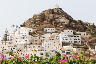 Harika manzarasını şehir binaları Ios Island, Yunanistan