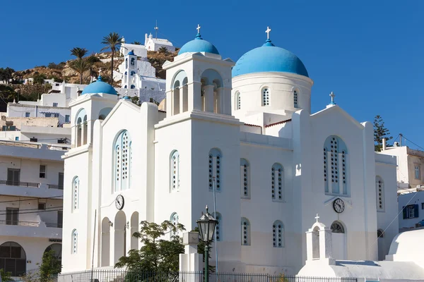 Igreja grega em Ios Island, Grécia — Fotografia de Stock