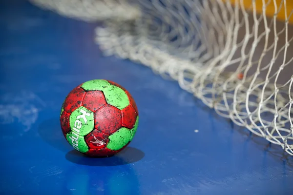 Hands holding a ball prior to the Greek Women Cup — Stock Photo, Image