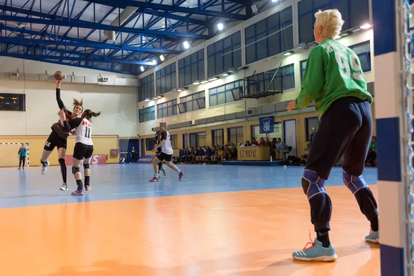 Handball player in action during the Greek Women Cup Final handb — Stock Photo, Image