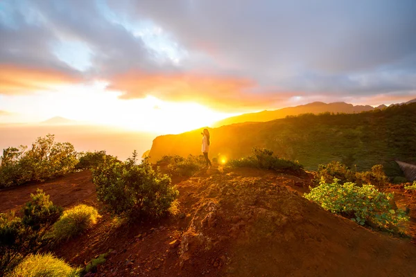 Vista sull'alba di montagna sull'isola di La Gomera — Foto Stock