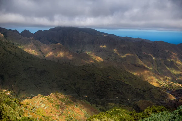 ラ ・ ゴメラ島の山 — ストック写真