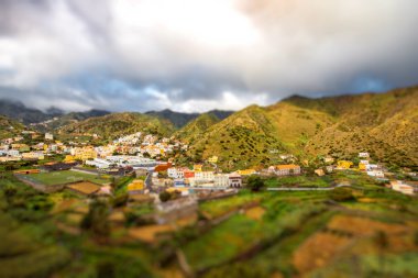 La Gomera adada Vallehermoso Köyü