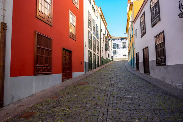 Vistas a la calle de la ciudad en Santa Cruz de La Palma —  Fotos de Stock