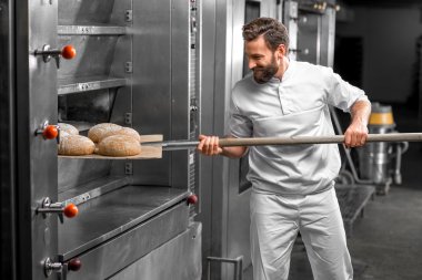 Fırından alarak Baker buckweat ekmek