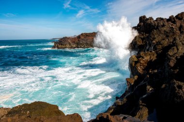 Los Hervideros kıyı şeridi Lanzarote Adası