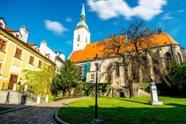 布拉迪斯拉发的圣马丁大教堂 — 图库照片