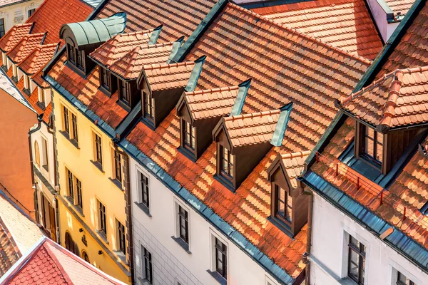 Blick von oben auf die alten Gebäude in Bratislava — Stockfoto