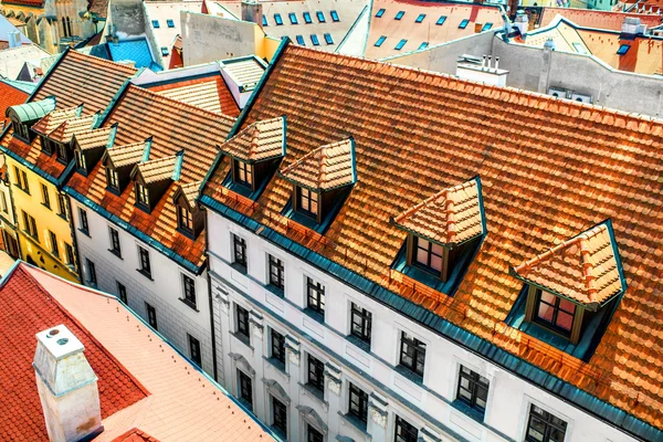 Widok z góry na stare budynki w Bratysławie — Zdjęcie stockowe