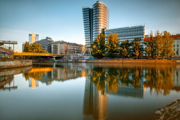 A paisagem urbana moderna de Viena — Fotografia de Stock