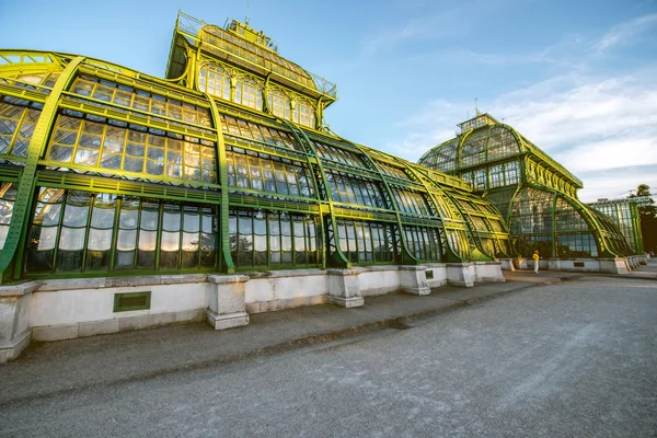 Palmenhaus em jardins Schonbrunn — Fotografia de Stock