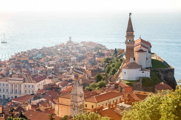 Vista de la ciudad de Piran en Eslovenia — Foto de Stock