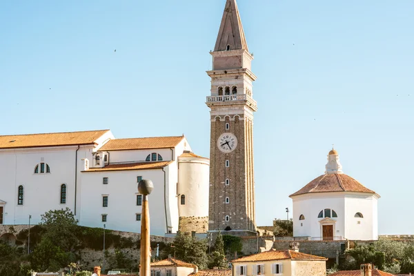 Church in Piran town in Slovenia — Stock Photo, Image