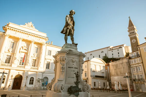 Central square in Piran town — Stock Photo, Image