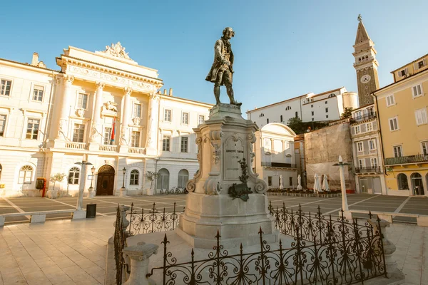 Centrale plein in de stad Piran — Stockfoto