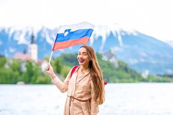 Woman traveling in Bled, Slovenia — Stock Photo, Image