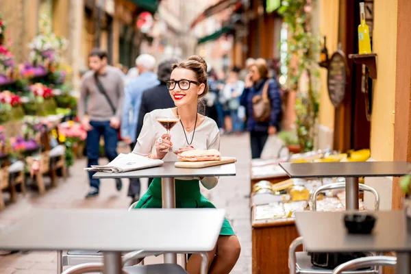 Traditional italian lunch with shakerato drink and panini — Stock Photo, Image