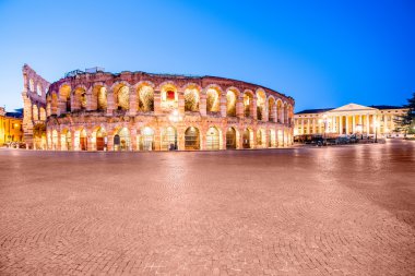 Verona şehir arenada