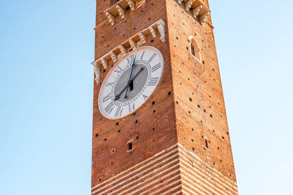 Lamberti tower in verona — Stock Photo, Image