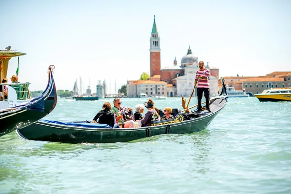 Gondolas Venetsiassa — kuvapankkivalokuva