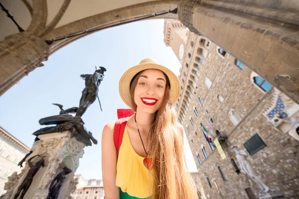 Donna che viaggia a Firenze — Foto Stock