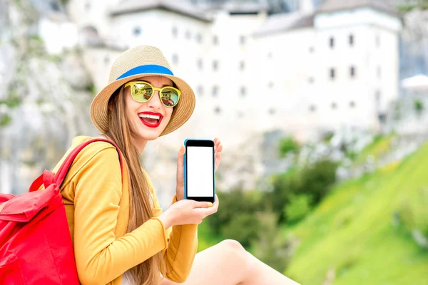 Frau in Slowenien unterwegs — Stockfoto