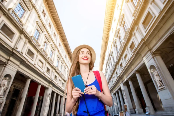 Femme voyageant à Florence — Photo