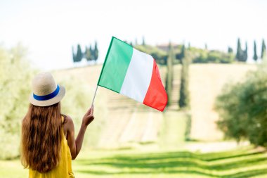 Tuscany'de seyahat kadın