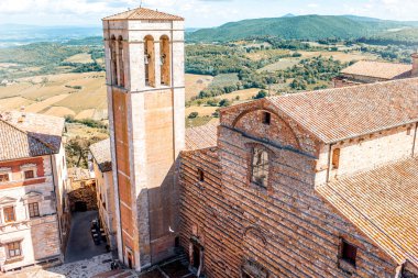 Montepulciano cityscape görünümü