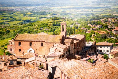 Montepulciano cityscape görünümü