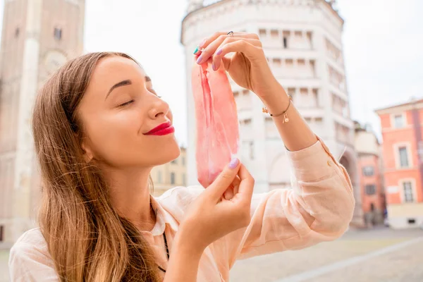 Woman with prosciutto in Parma — Stock Photo, Image