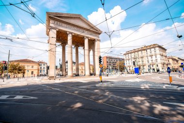 Milano kent kapısı