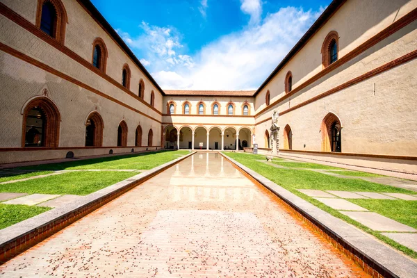 Milano 'daki Sforza kalesi — Stok fotoğraf