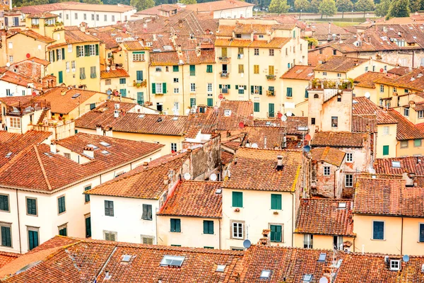 Lucca régi város városkép megtekintése — Stock Fotó