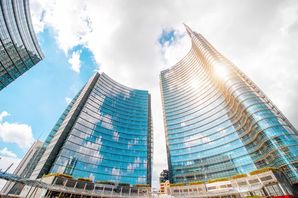 Porta Nuova affärsdistrikt i Milano — Stockfoto