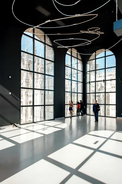 Novecenton museo Milanossa — kuvapankkivalokuva